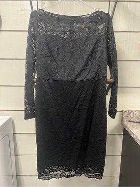 Black Lace Long-Sleeve Sheath Dress